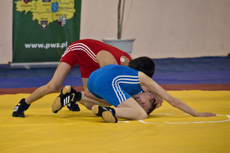 3 złote medale dla lokalnych zapaśników!