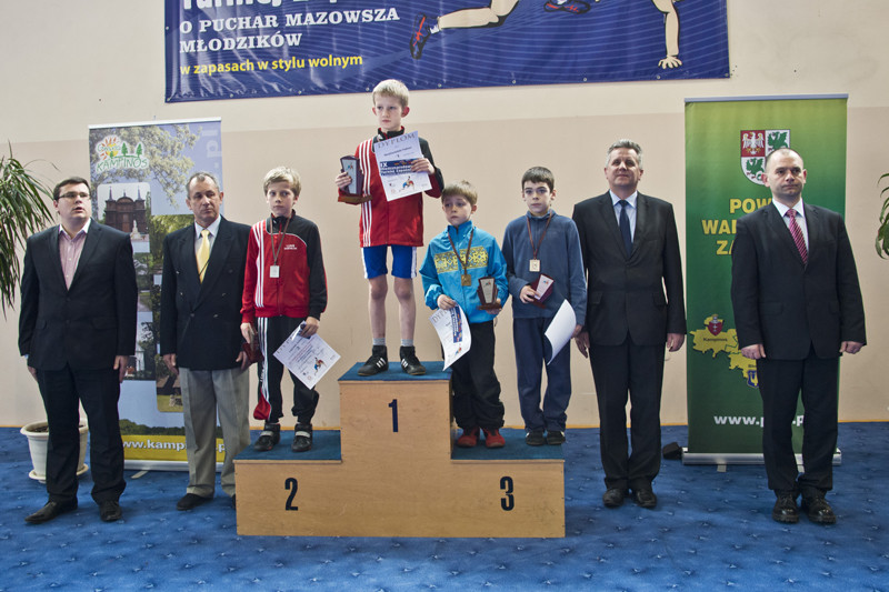 3 złote medale dla lokalnych zapaśników!