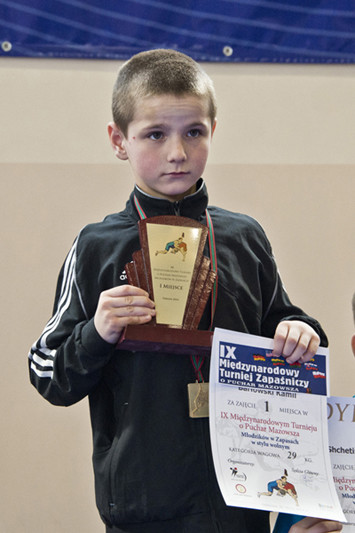 3 złote medale dla lokalnych zapaśników!