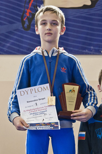 3 złote medale dla lokalnych zapaśników!