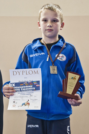 3 złote medale dla lokalnych zapaśników!