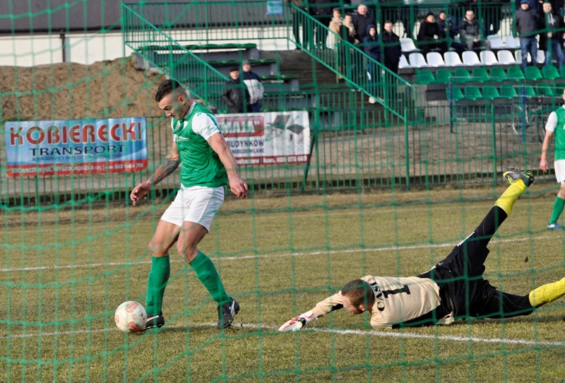 Bzura rozgromiła Skrę Drobin