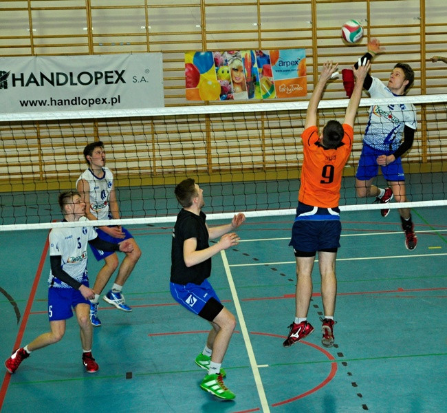 Volley Lelice z Pucharem Marszałka