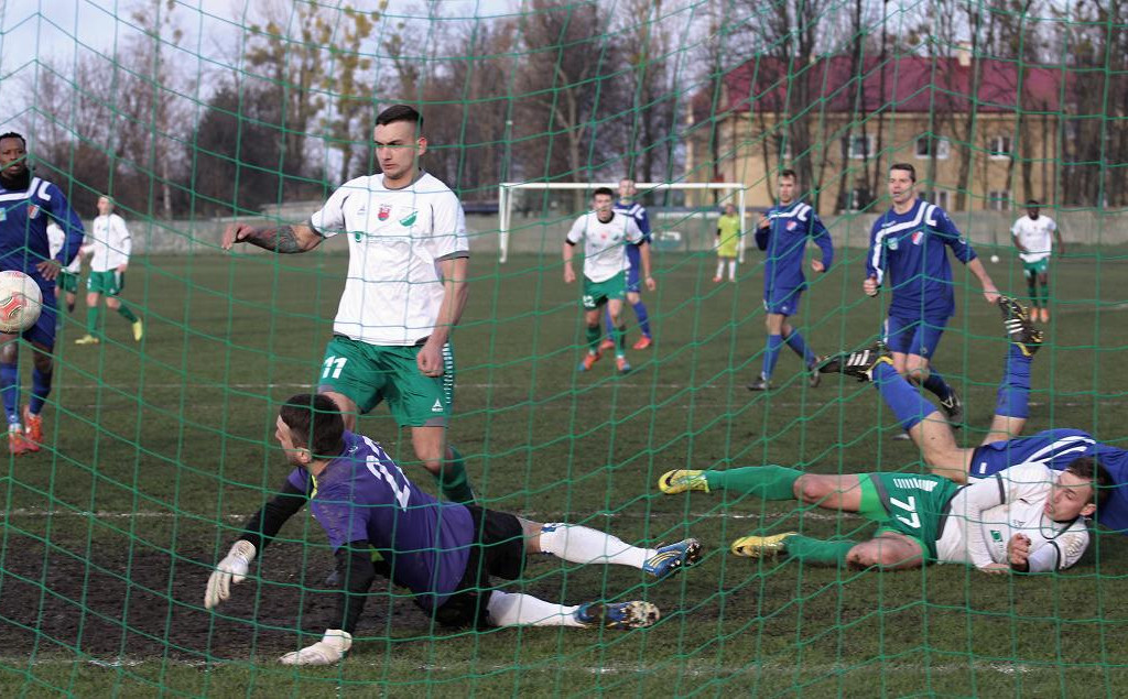 Bzura Chodaków remisuje z Mazovią Mińsk Mazowiecki i utrzymuje pozycję lidera
