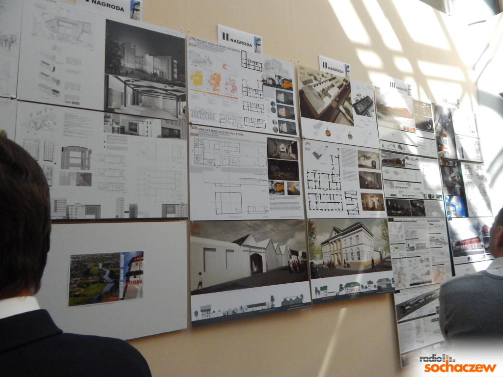 Po otwarciu wystawy ?Rewaloryzacja zabudowy Sochaczewa?