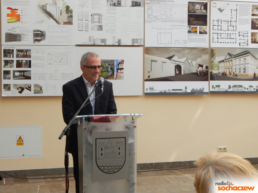 Po otwarciu wystawy ?Rewaloryzacja zabudowy Sochaczewa?