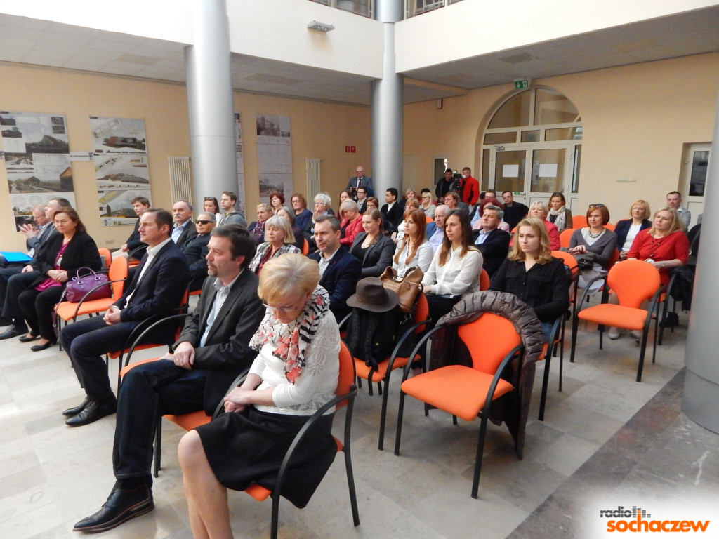 Po otwarciu wystawy ?Rewaloryzacja zabudowy Sochaczewa?