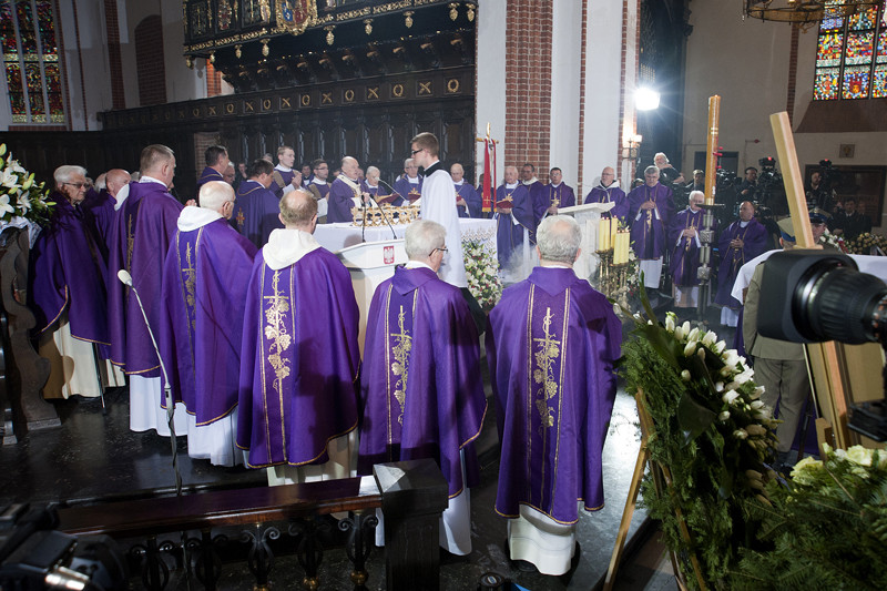 Pożegnanie Profesora w obiektywie sochaczewskiego fotografa