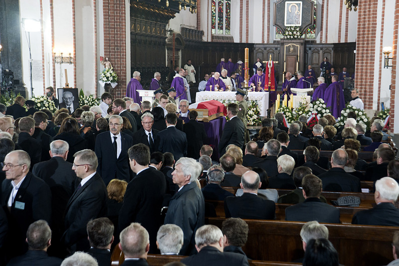 Pożegnanie Profesora w obiektywie sochaczewskiego fotografa