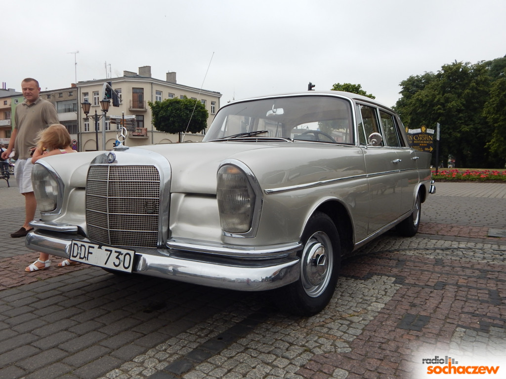 VI Zlot Zabytkowej Motoryzacji w Sochaczewie - fotogaleria