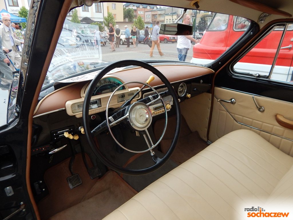 VI Zlot Zabytkowej Motoryzacji w Sochaczewie - fotogaleria