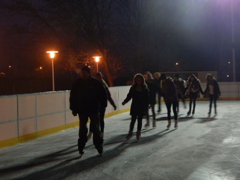 W Błoniu zabłysnęła świąteczna choinka