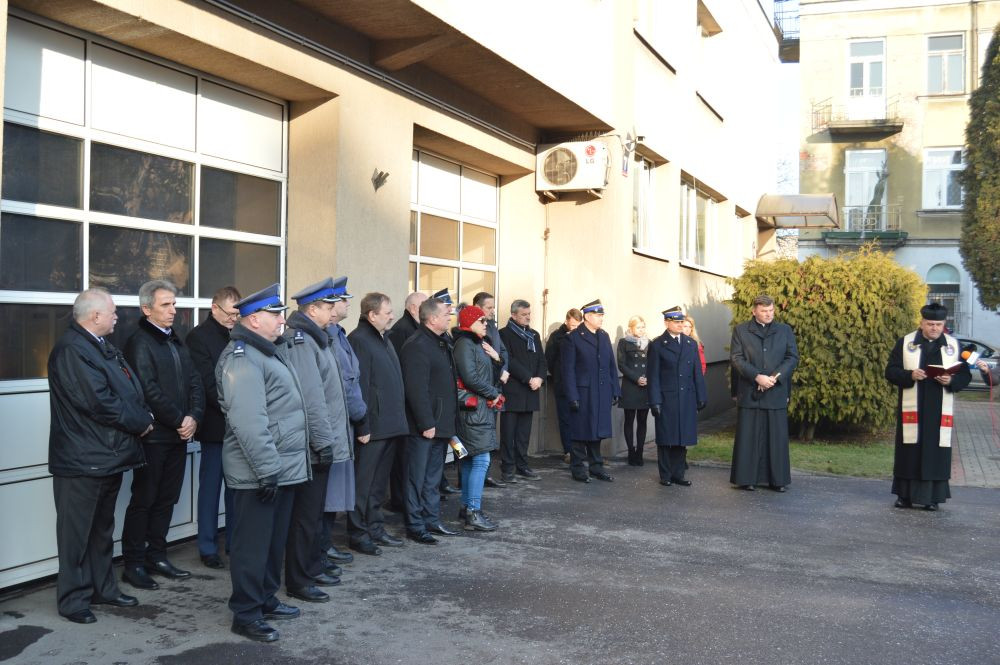 Samochody dla sochaczewskich strażaków i policjantów