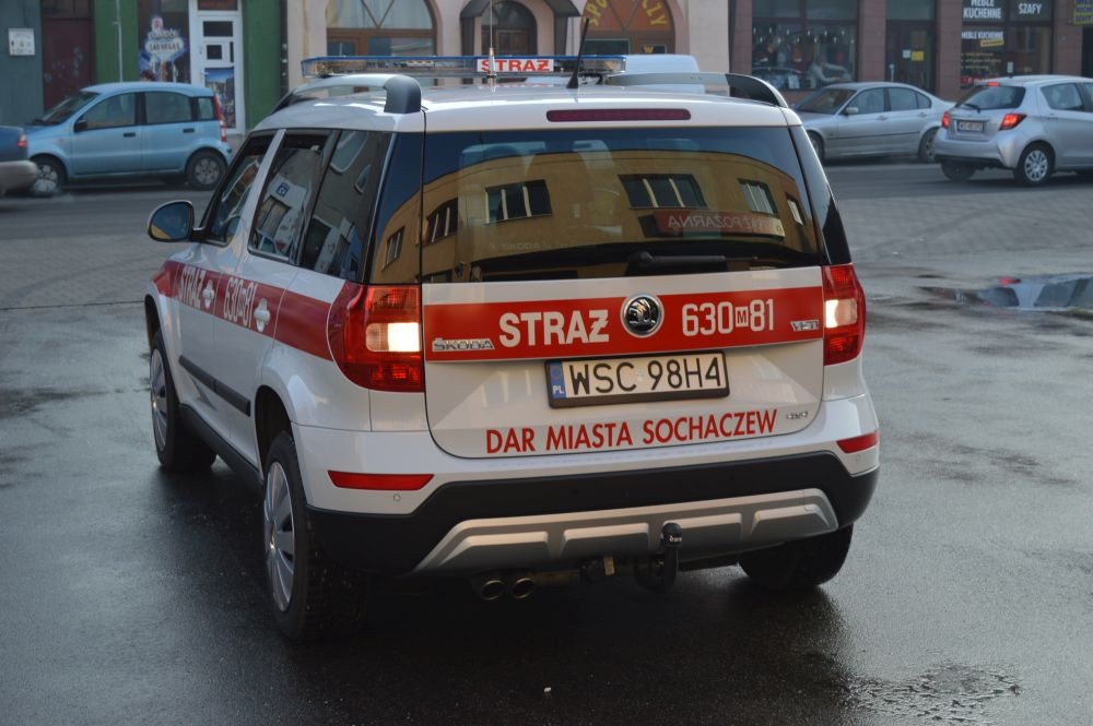 Samochody dla sochaczewskich strażaków i policjantów