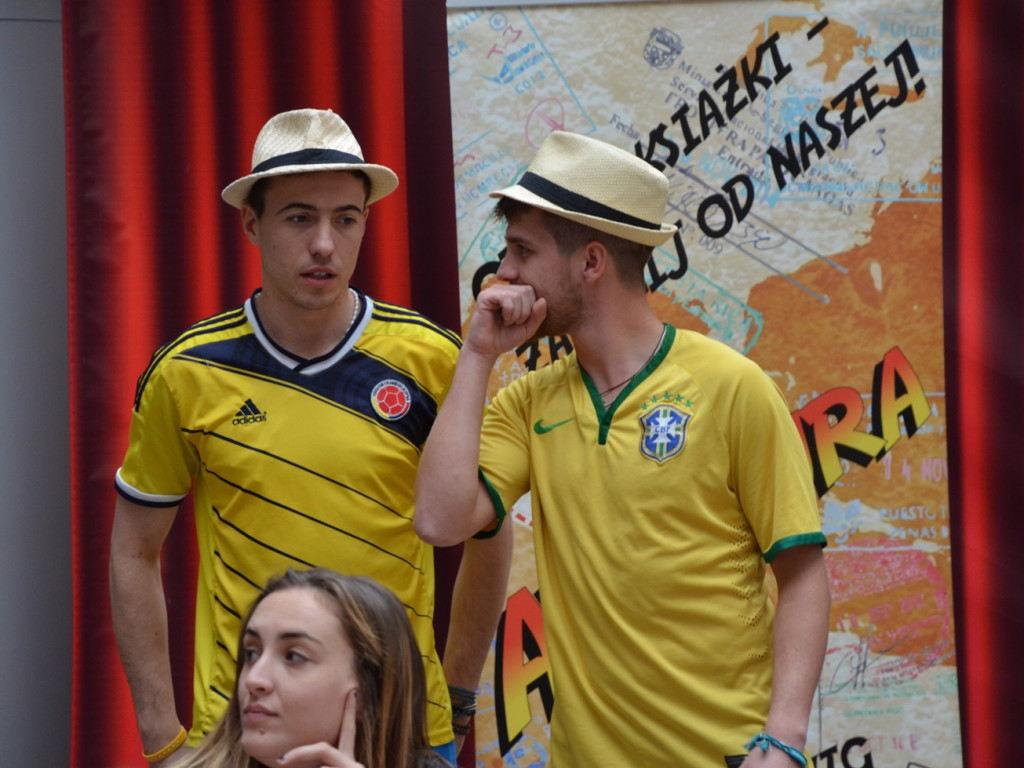 Kultura w niedzielę: Wywiad Grażyny Bolimowskiej Gajdy z podróżnikami: Wojtkiem Malichą i Sebastianem Hennigiem - 16 grudnia 2016 r.