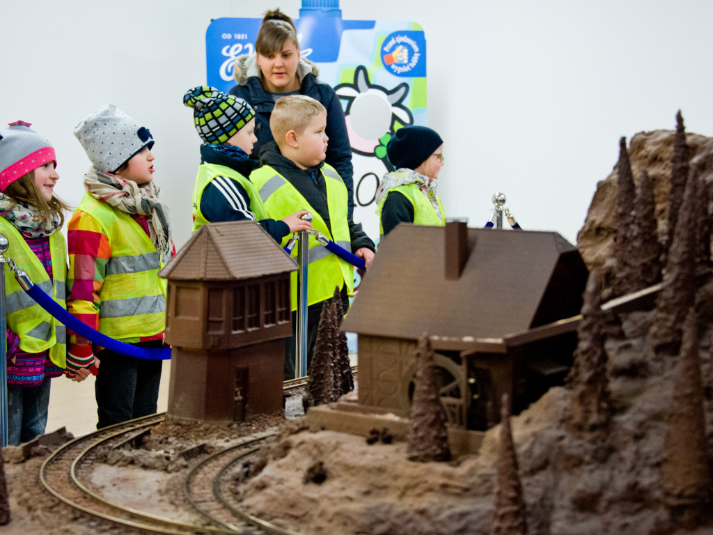 Czekoladowa makieta w sochaczewskim Muzeum Kolei Wąskotorowej - zdjęcia