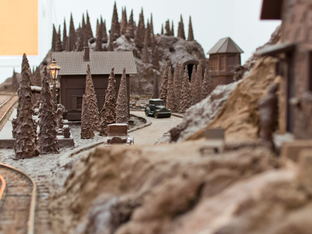 Czekoladowa makieta w sochaczewskim Muzeum Kolei Wąskotorowej - zdjęcia