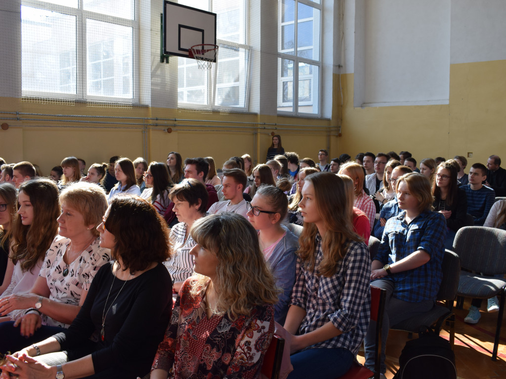 Zaklinanie, zaczytanie - czyli konkurs fotograficzny Biblioteki Pedagogicznej podsumowany