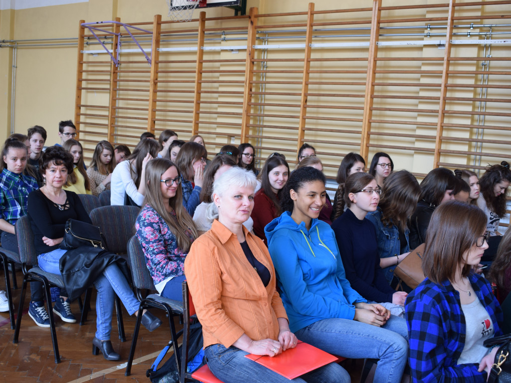 Zaklinanie, zaczytanie - czyli konkurs fotograficzny Biblioteki Pedagogicznej podsumowany