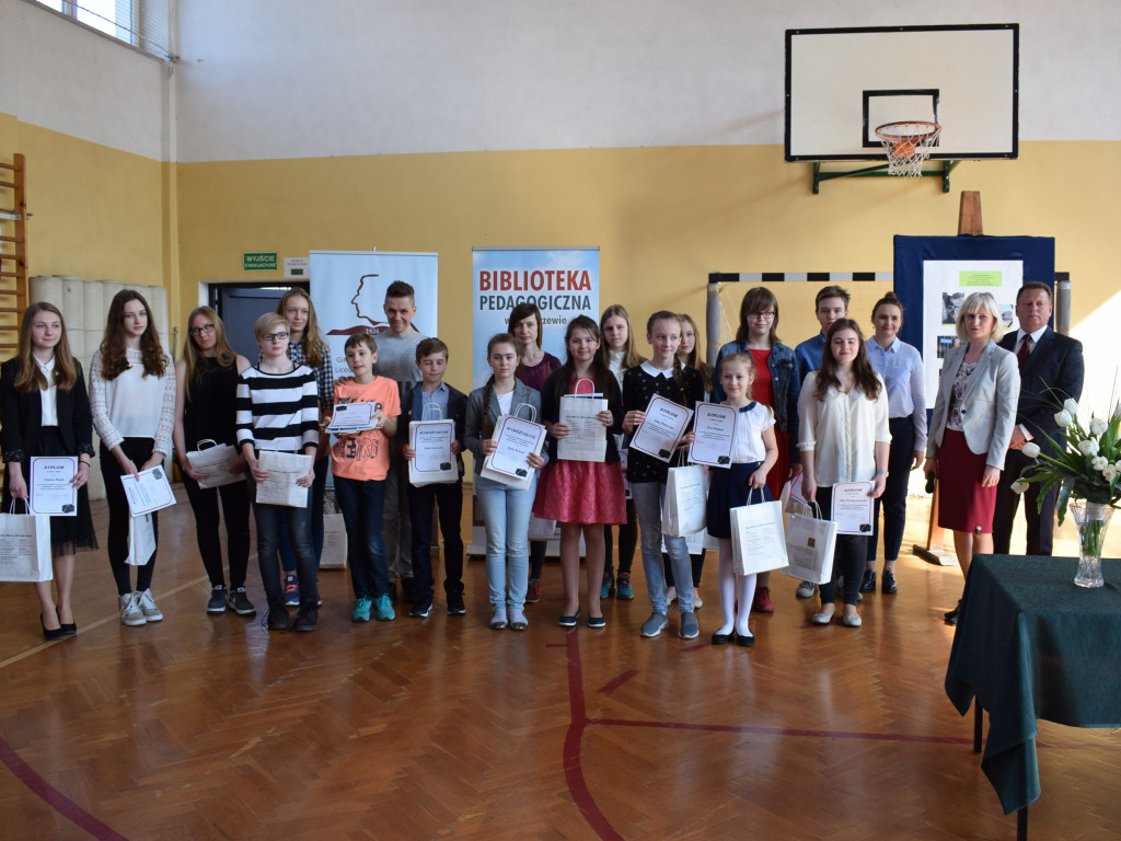 Zaklinanie, zaczytanie - czyli konkurs fotograficzny Biblioteki Pedagogicznej podsumowany