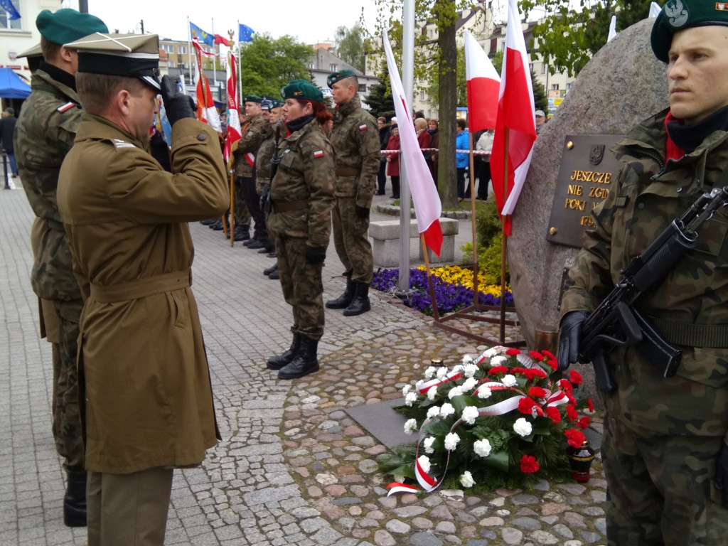 Obchody 226 rocznicy uchwalenia konstytucji 3 maja w Błoniu