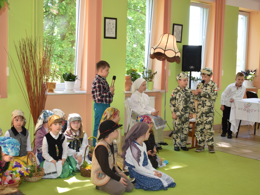 Spotkanie przedszkolaków z seniorami w DDPS