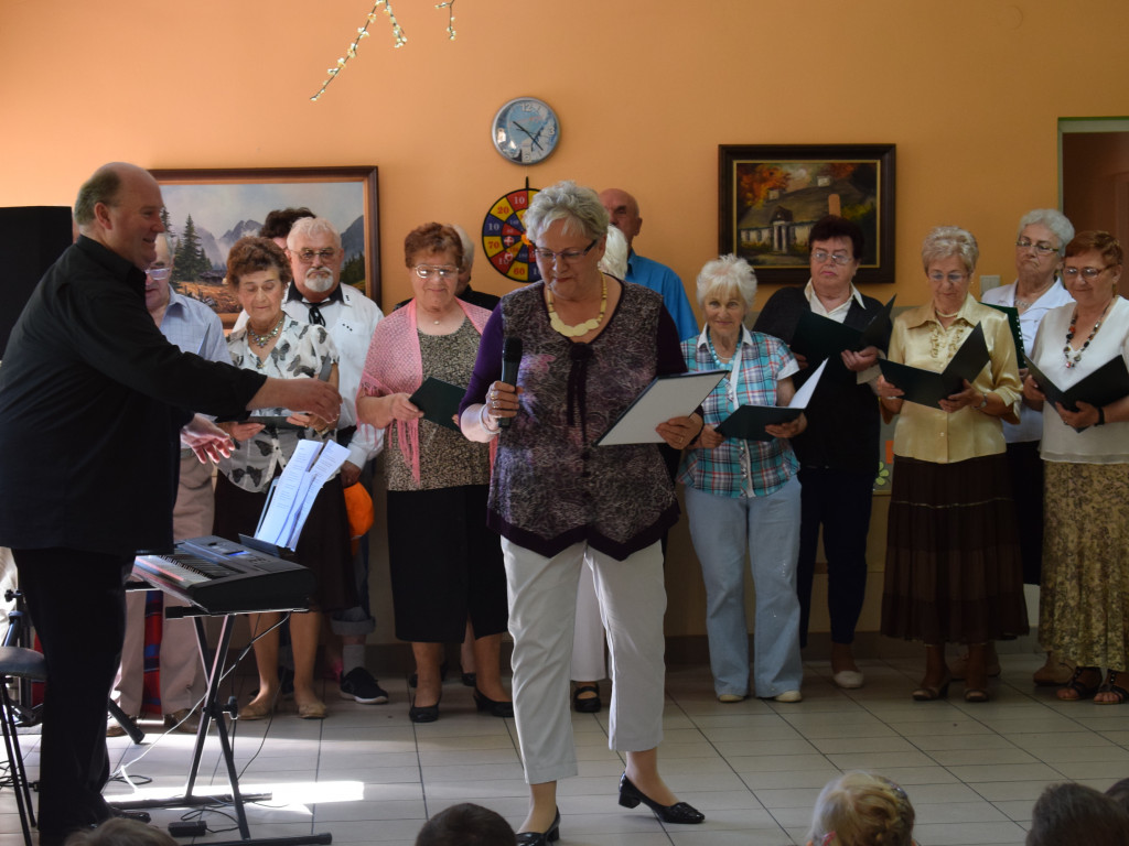 Spotkanie przedszkolaków z seniorami w DDPS
