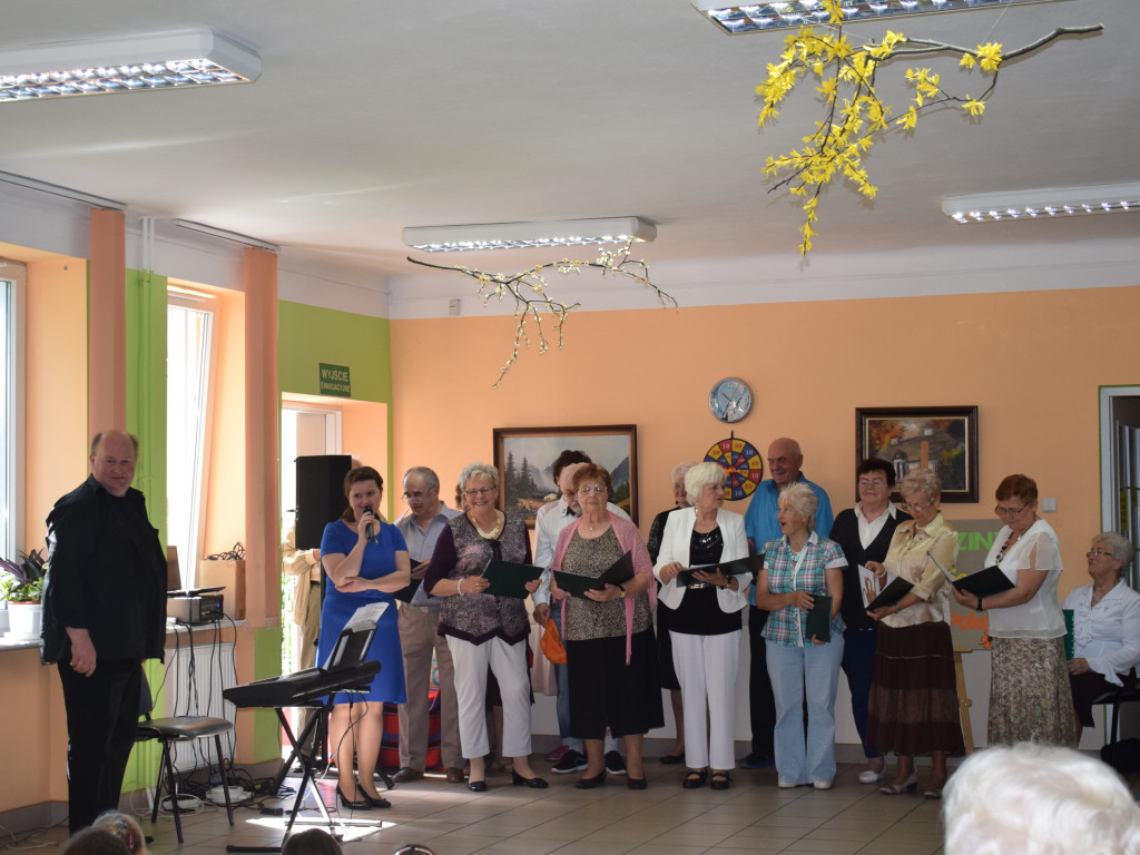 Spotkanie przedszkolaków z seniorami w DDPS