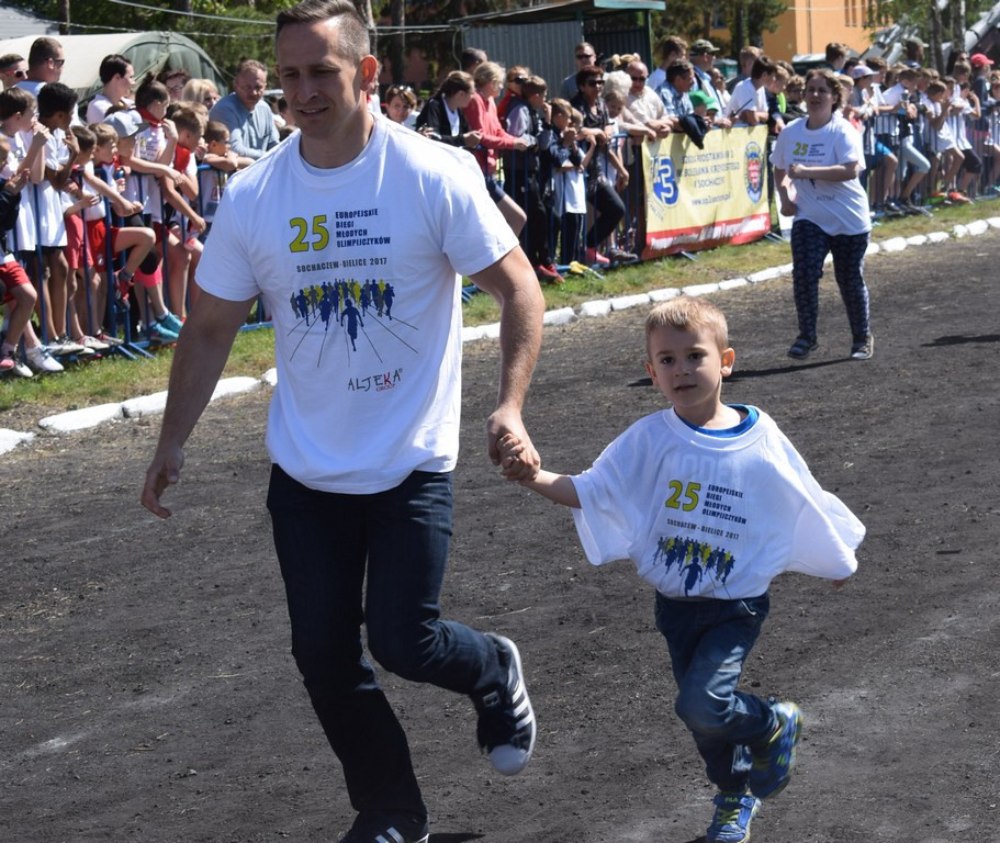 Olimpijskie bieganie w Bielicach [GALERIA ZDJĘĆ]