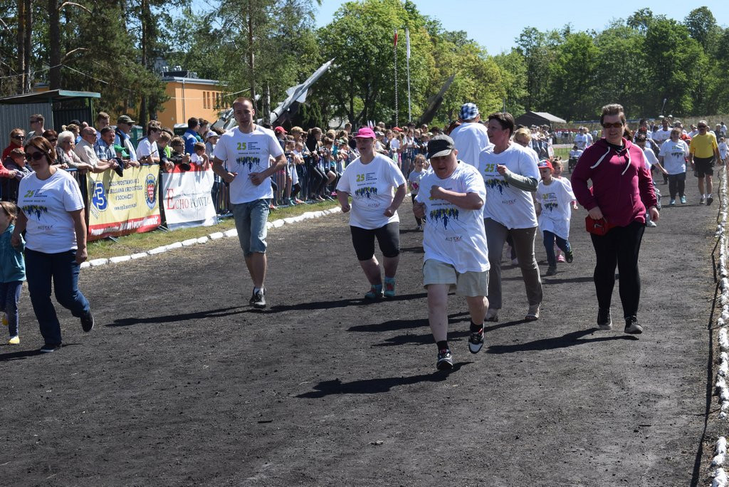 Olimpijskie bieganie w Bielicach [GALERIA ZDJĘĆ]