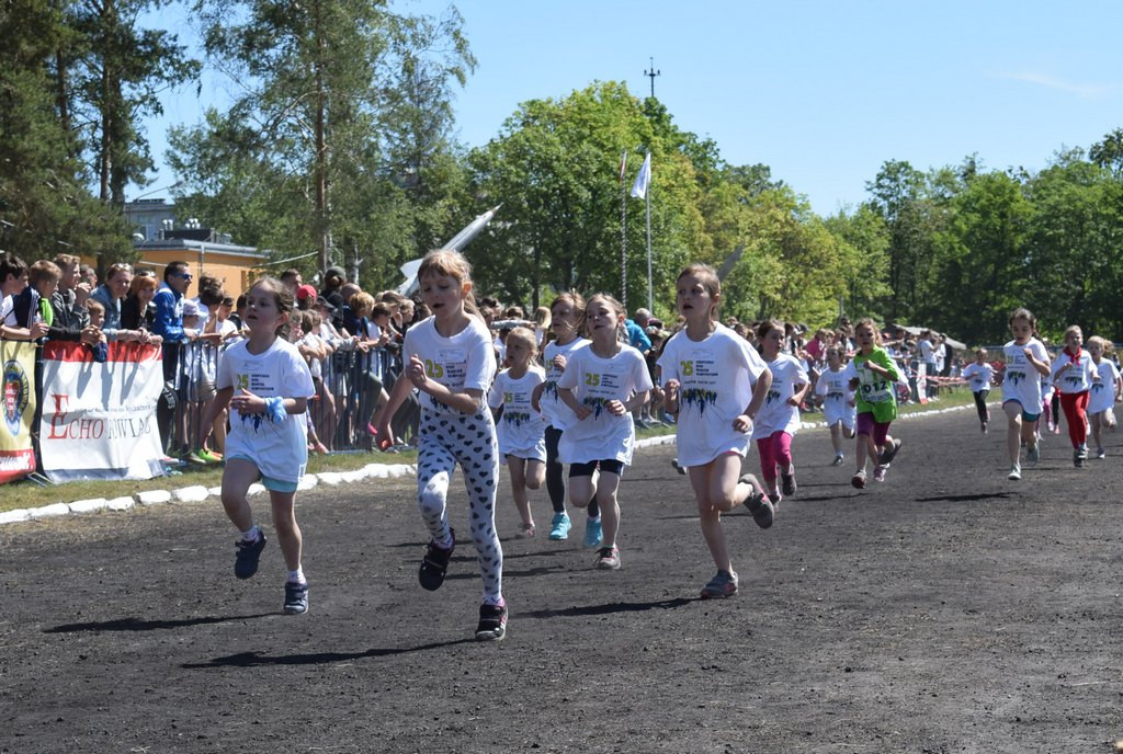 Olimpijskie bieganie w Bielicach [GALERIA ZDJĘĆ]