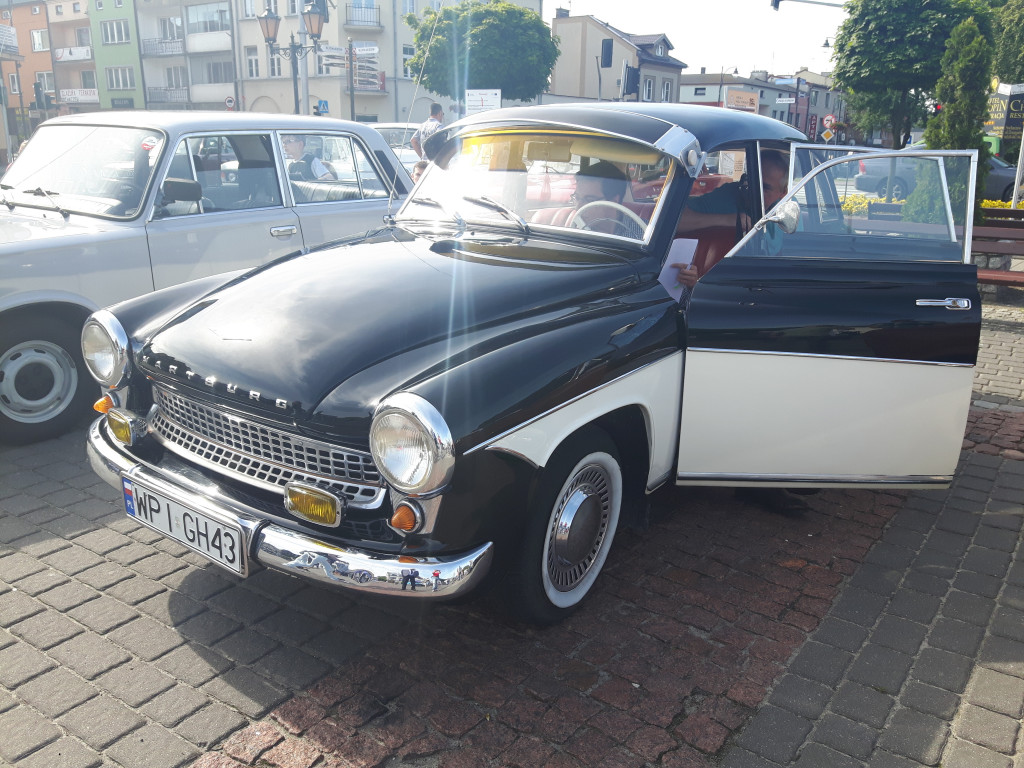 Zlot Zabytkowej Motoryzacji [ZDJĘCIA]