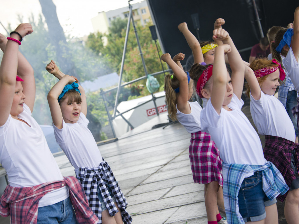 Roztańczone i rozśpiewane dzieci z sochaczewskich szkół i przedszkoli [FOTO]