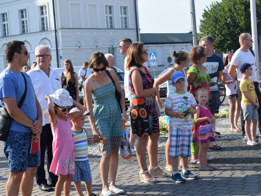 Uroczyste obchody 73. rocznicy wybuchu powstania warszawskiego w Sochaczewie
