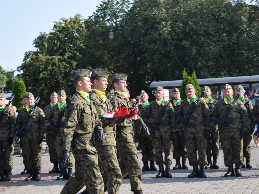 Uroczyste obchody 73. rocznicy wybuchu powstania warszawskiego w Sochaczewie