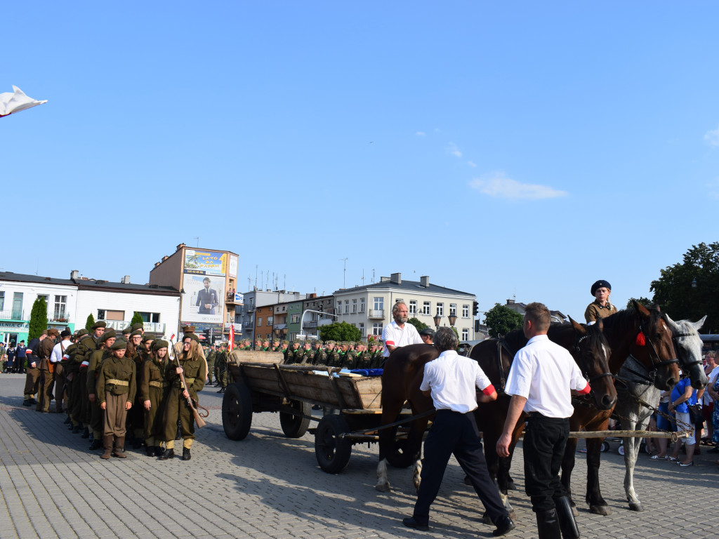 Uroczyste obchody 73. rocznicy wybuchu powstania warszawskiego w Sochaczewie