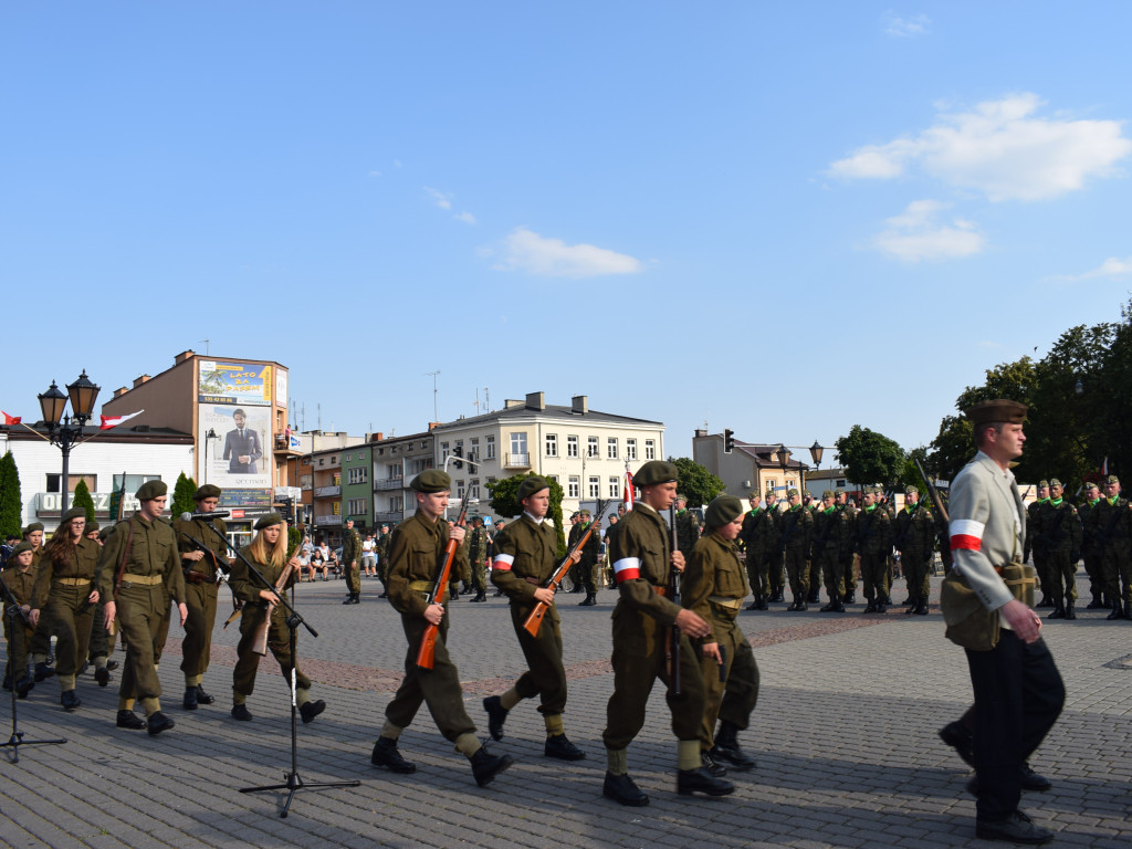Uroczyste obchody 73. rocznicy wybuchu powstania warszawskiego w Sochaczewie