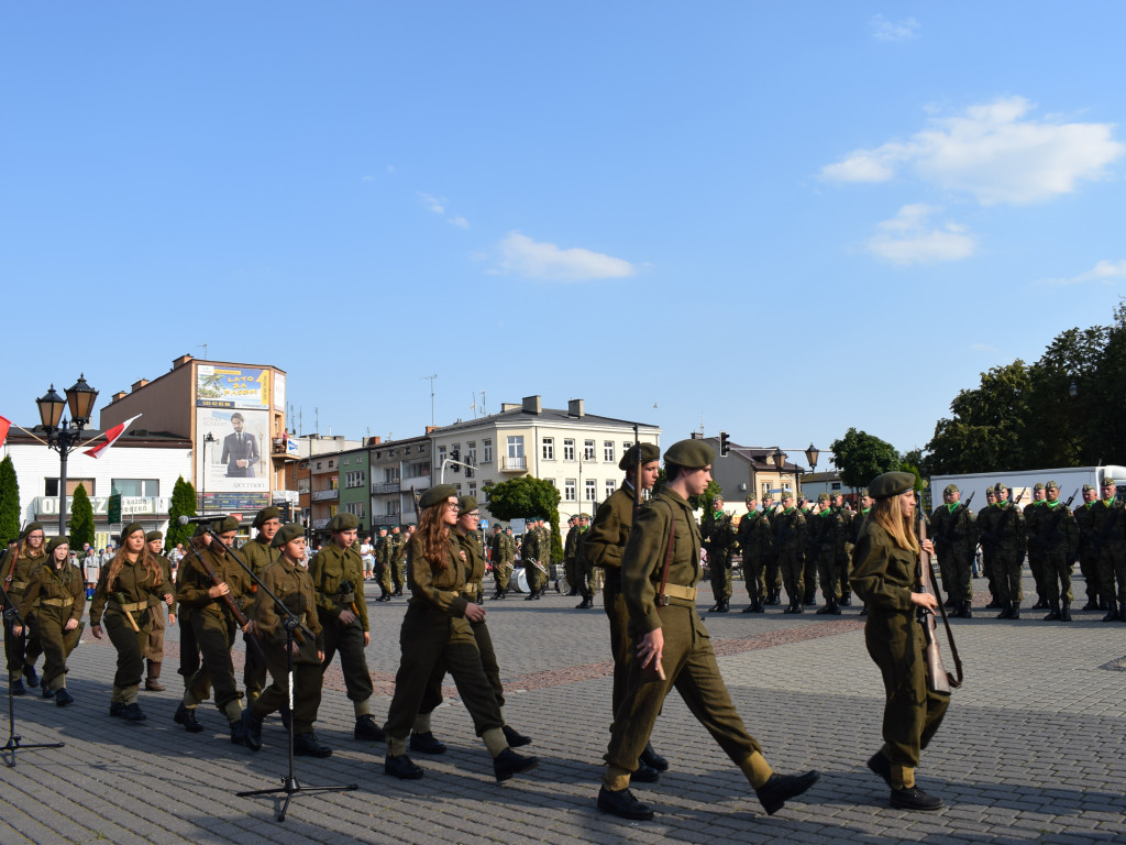 Uroczyste obchody 73. rocznicy wybuchu powstania warszawskiego w Sochaczewie