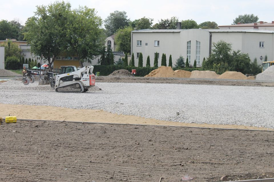 29 września zostaną oddane do użytku boiska przy szkołach podstawowych nr 1 i 3