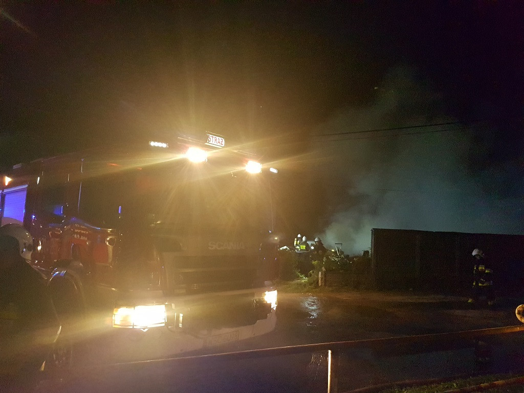 Pożar w zakładach chemicznych w Chodakowie! Trwa akcja gaśnicza!