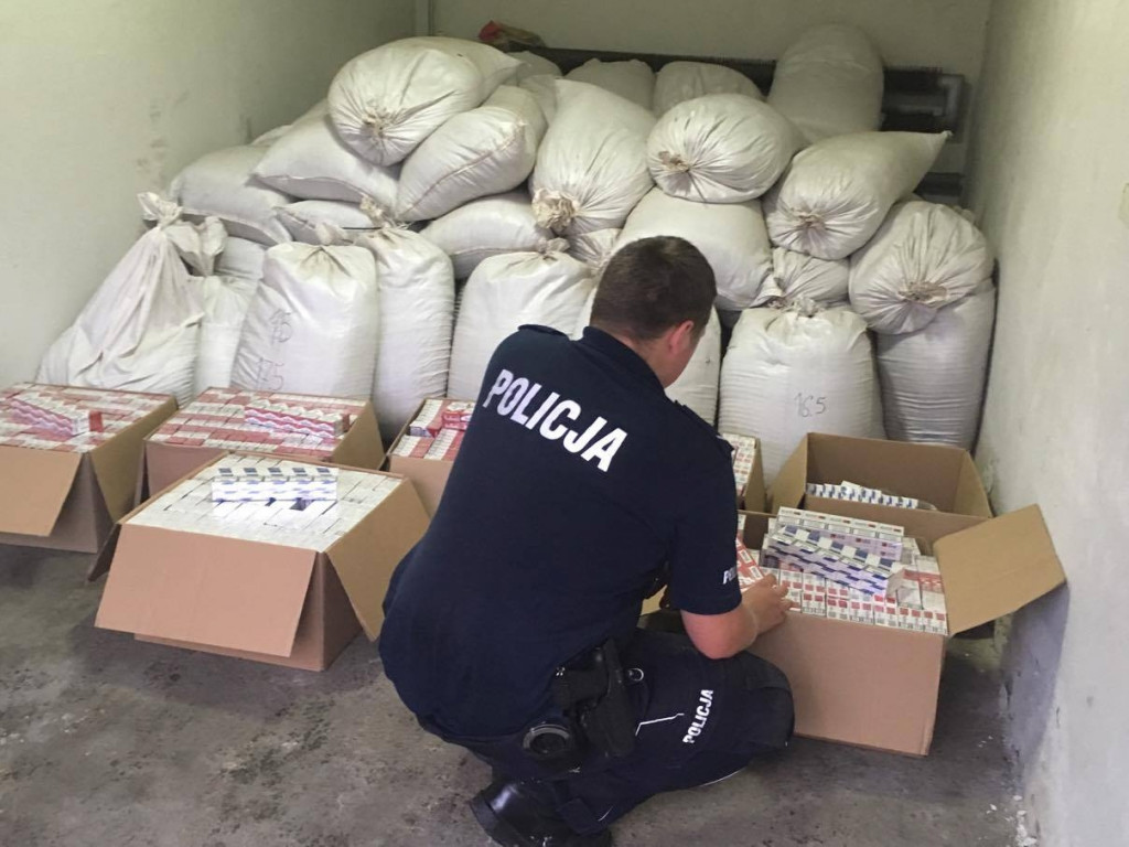 Zlikwidowano nielegalną fabrykę papierosów w Jasieńcu