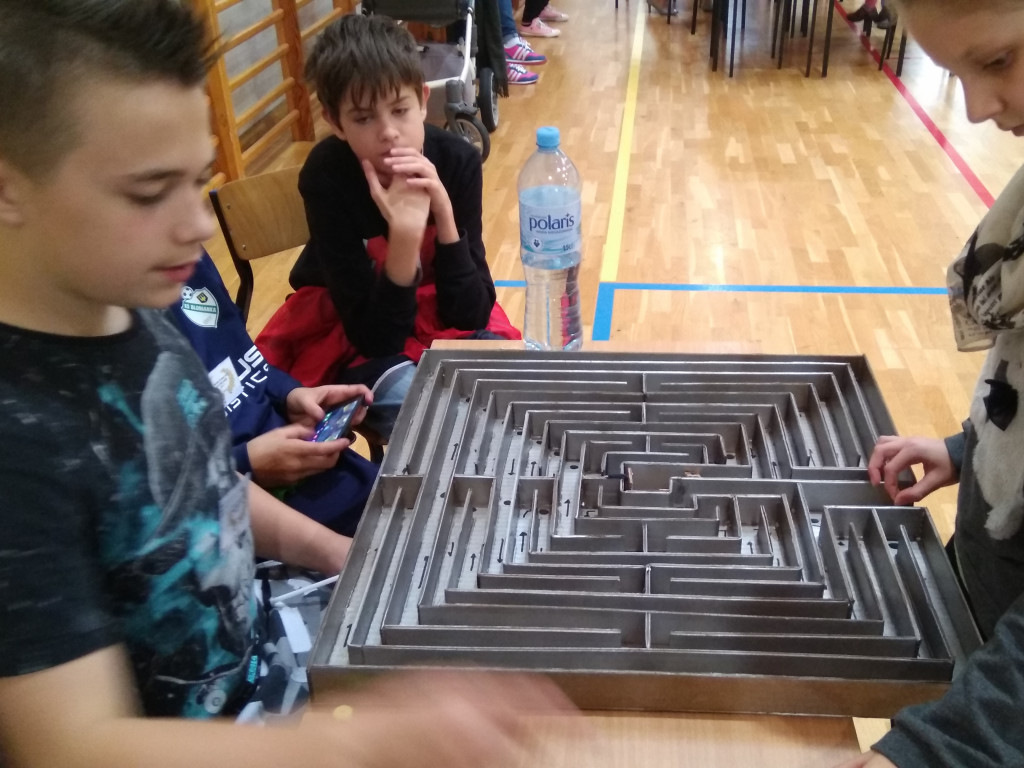 Festiwal Nauki Maksymiliada w SP nr 4 w Błoniu