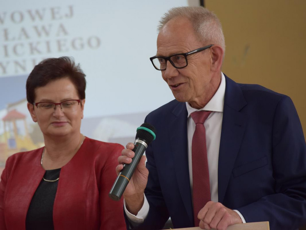 Trzydzieści lat minęło ...