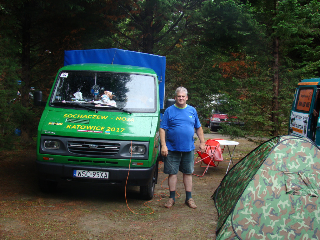 Wszyscy na nich patrzyli! Grzegorz z Sochaczewa przejechał z bratem 20-letnim Lublinem przez Europę. Był cel [ROZMOWA]