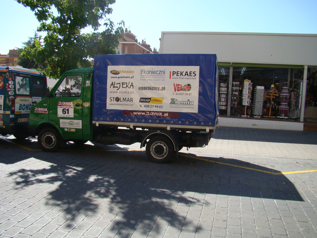 Wszyscy na nich patrzyli! Grzegorz z Sochaczewa przejechał z bratem 20-letnim Lublinem przez Europę. Był cel [ROZMOWA]