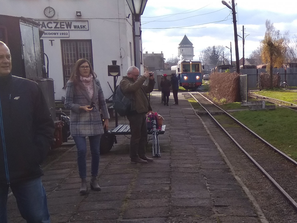 Wizyta gości z województwa świętokrzyskiego w Muzeum Kolei Wąskotorowej  [Wideo]