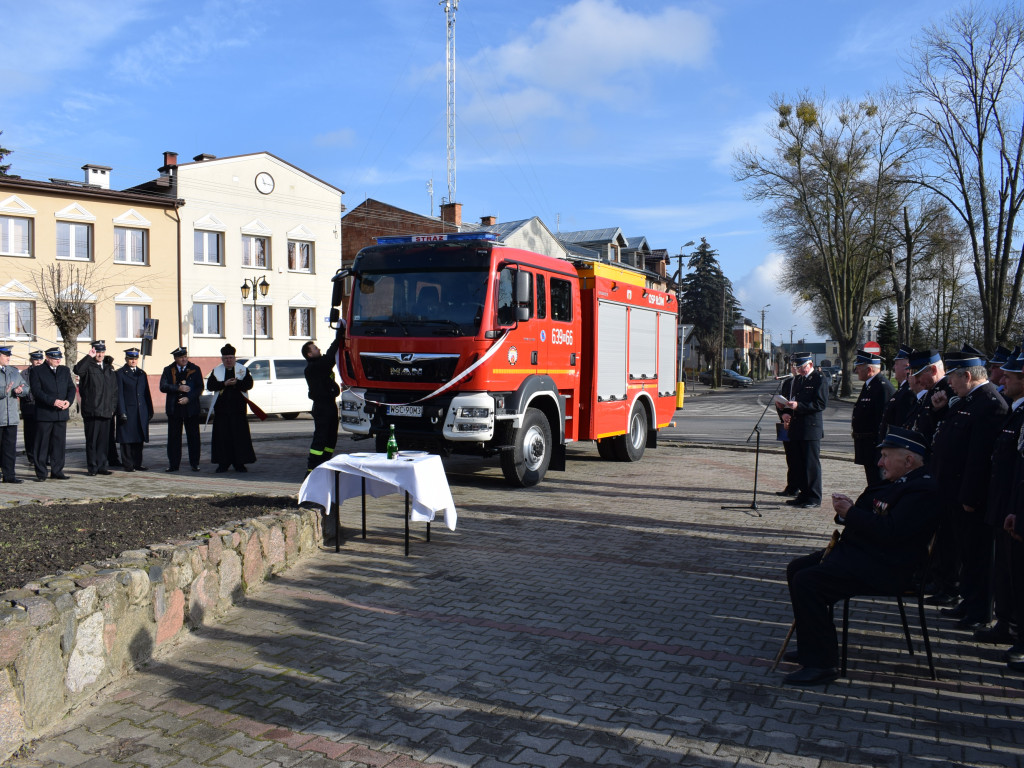 Strażacy z OSP w Iłowie mają nowy wóz bojowy
