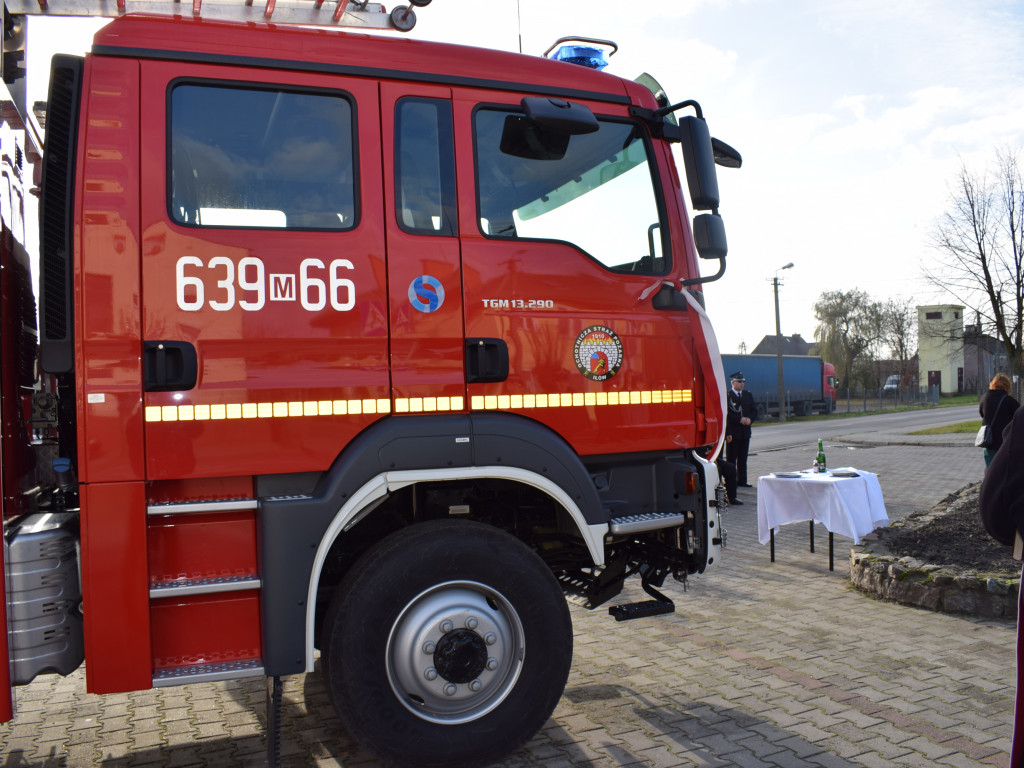Strażacy z OSP w Iłowie mają nowy wóz bojowy