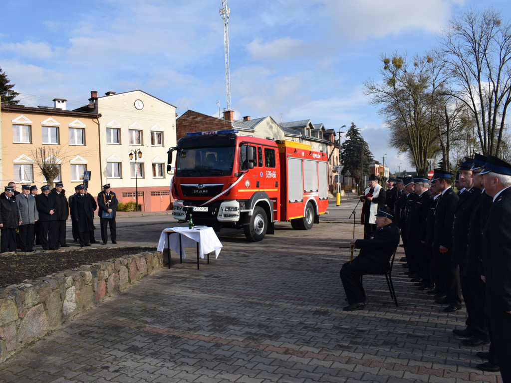 Strażacy z OSP w Iłowie mają nowy wóz bojowy