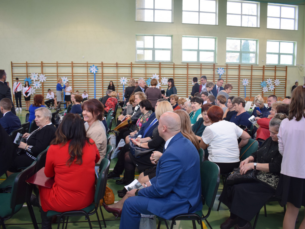 20 lecie nadania patrona szkole podstawowej w Rybnie